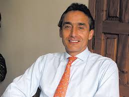 Ernesto Tinajero Flores director general de Grupo Cablecom