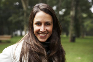 Adriana Alcántara, nueva directora de producción y digital de Scripss para Brasil