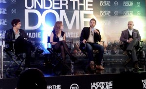 Mike Vogel, Rachelle Lefevre y Dean Norris durante la presentación de Under the dome en Latinoamérica